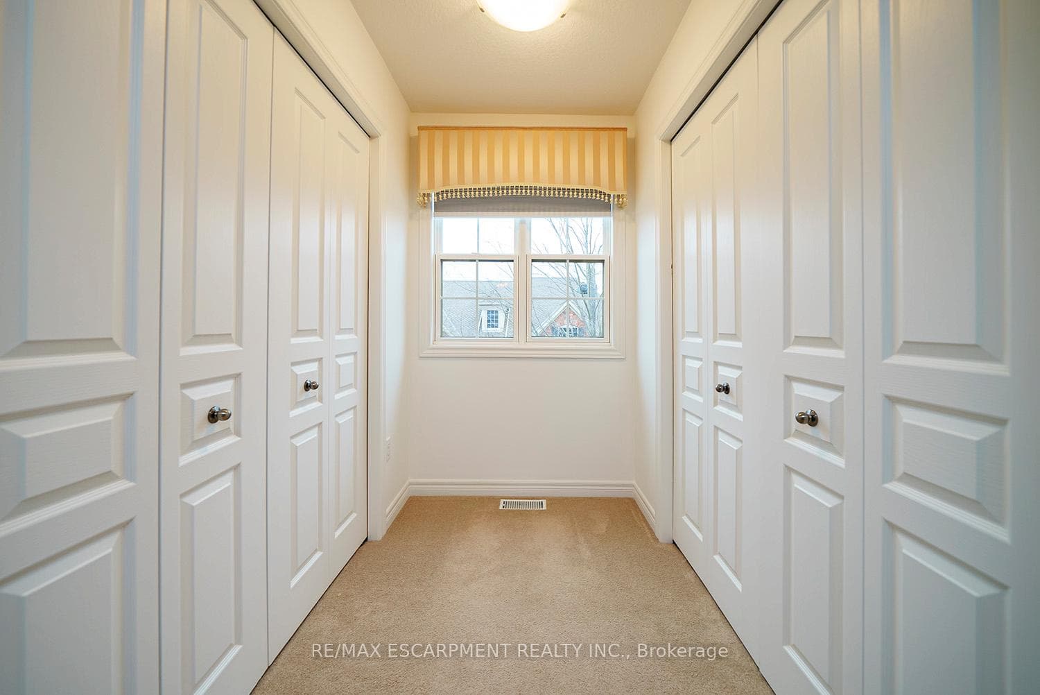 655 Park Road Unit 14 photo 23
