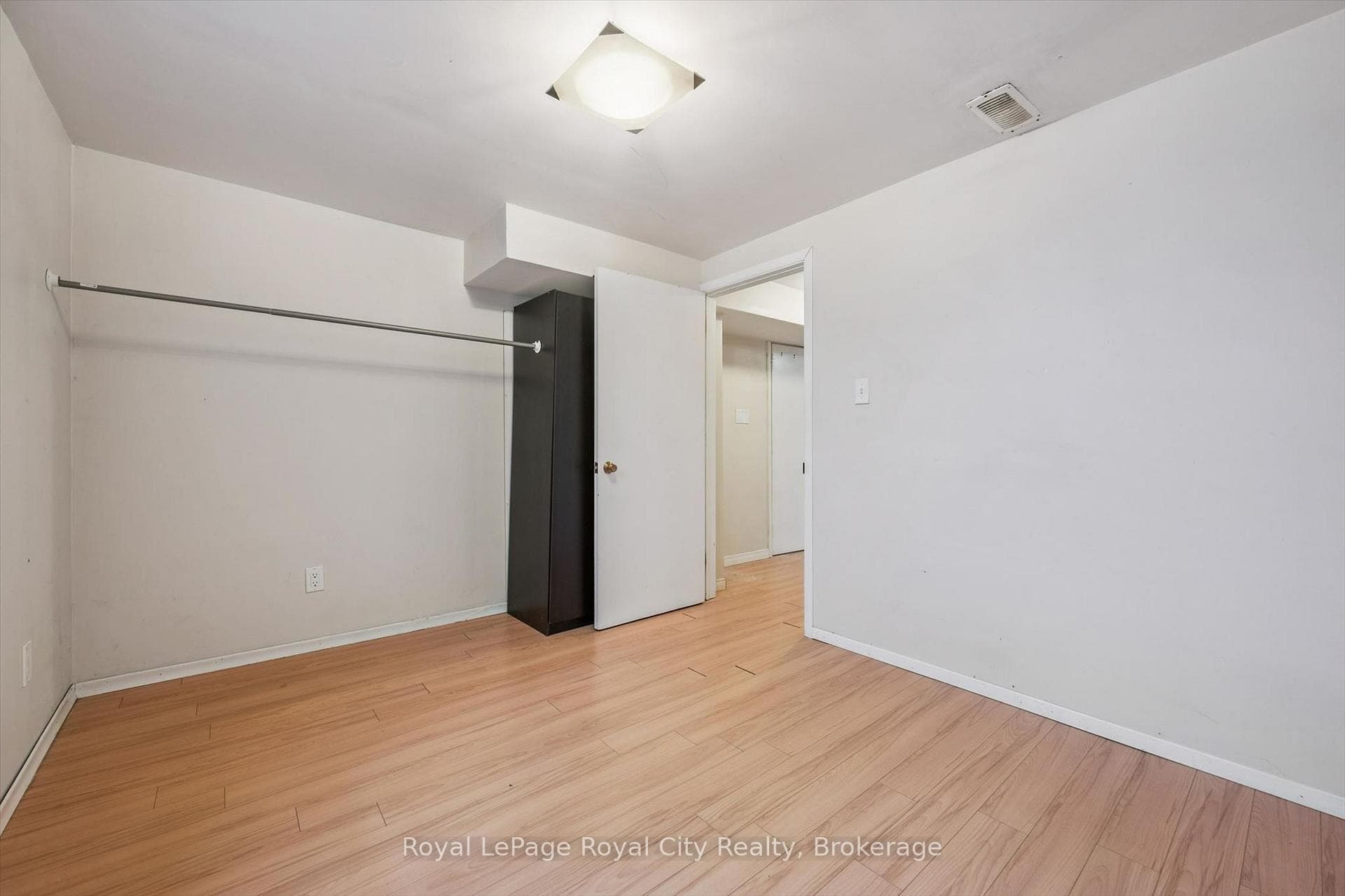 12 Delmar Boulevard photo 19