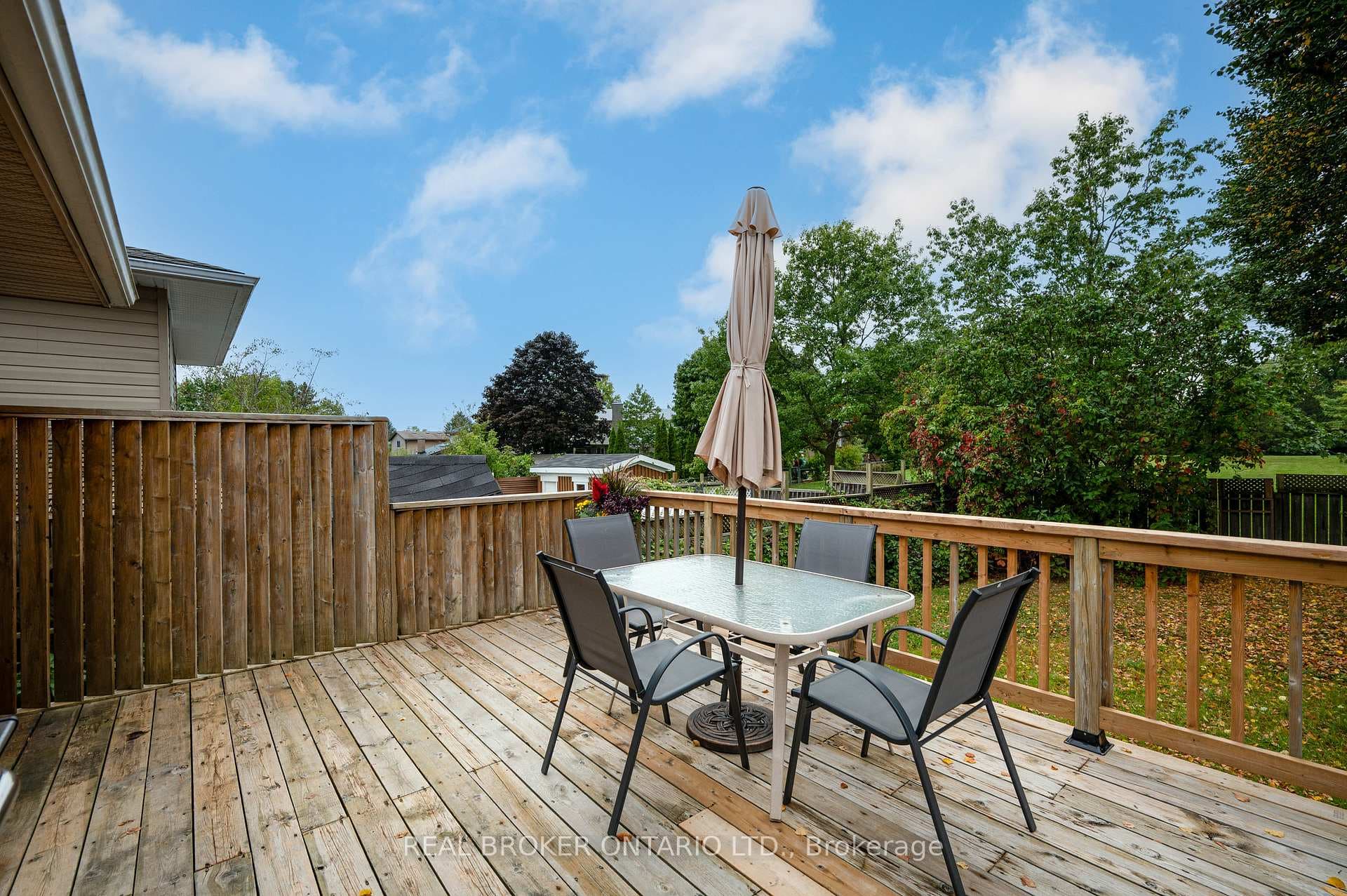 119 Wheatfield Crescent photo 30