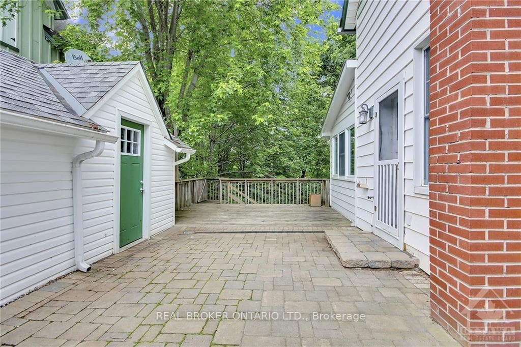 5555 DICKINSON Street photo 4
