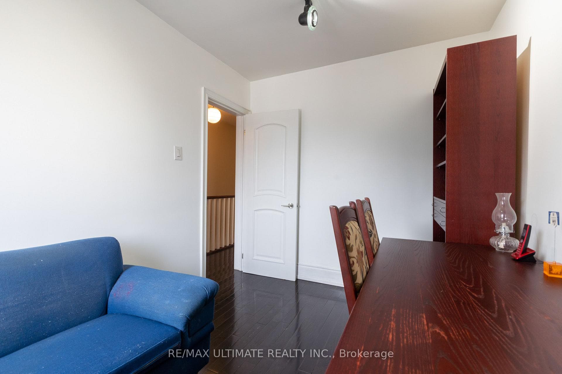 116 Ascot Avenue photo 20