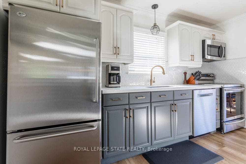 44 Kemp Drive photo 15
