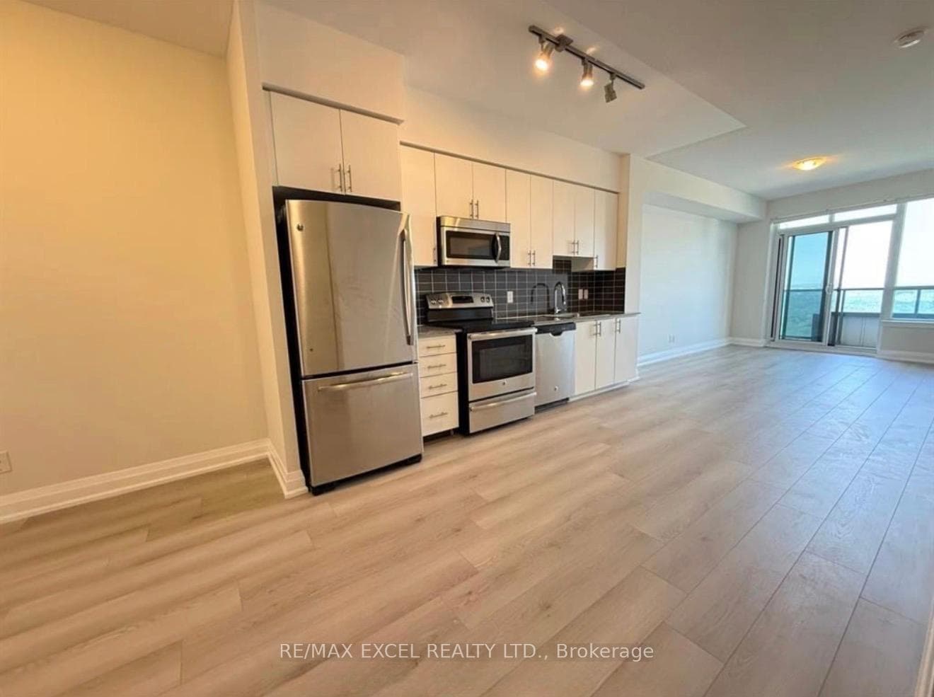 7171 Yonge Street Unit 2602 photo 2