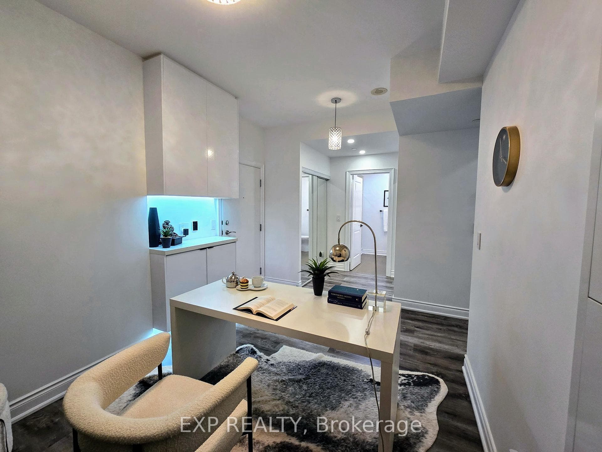 38 Cedarland Drive Unit 309 photo 4