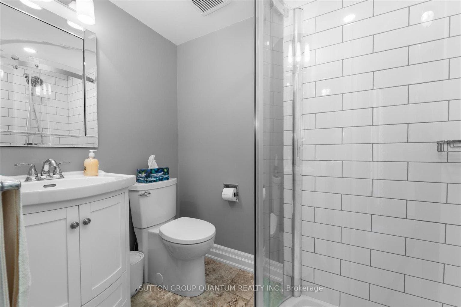 915 Inverhouse Drive Unit 53 photo 13