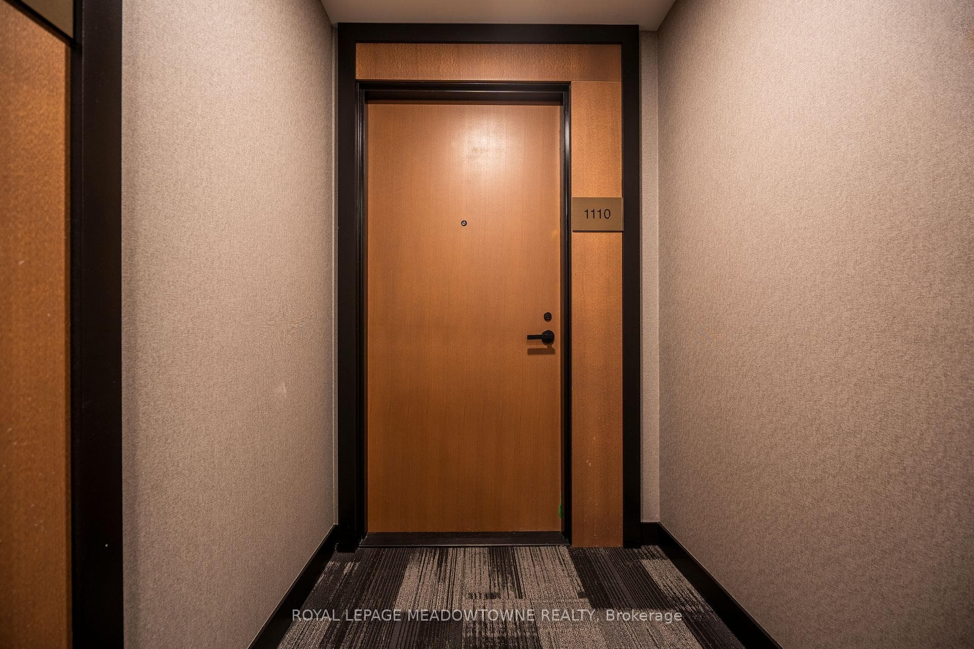 8 Tippett Road Unit 1110 photo 2