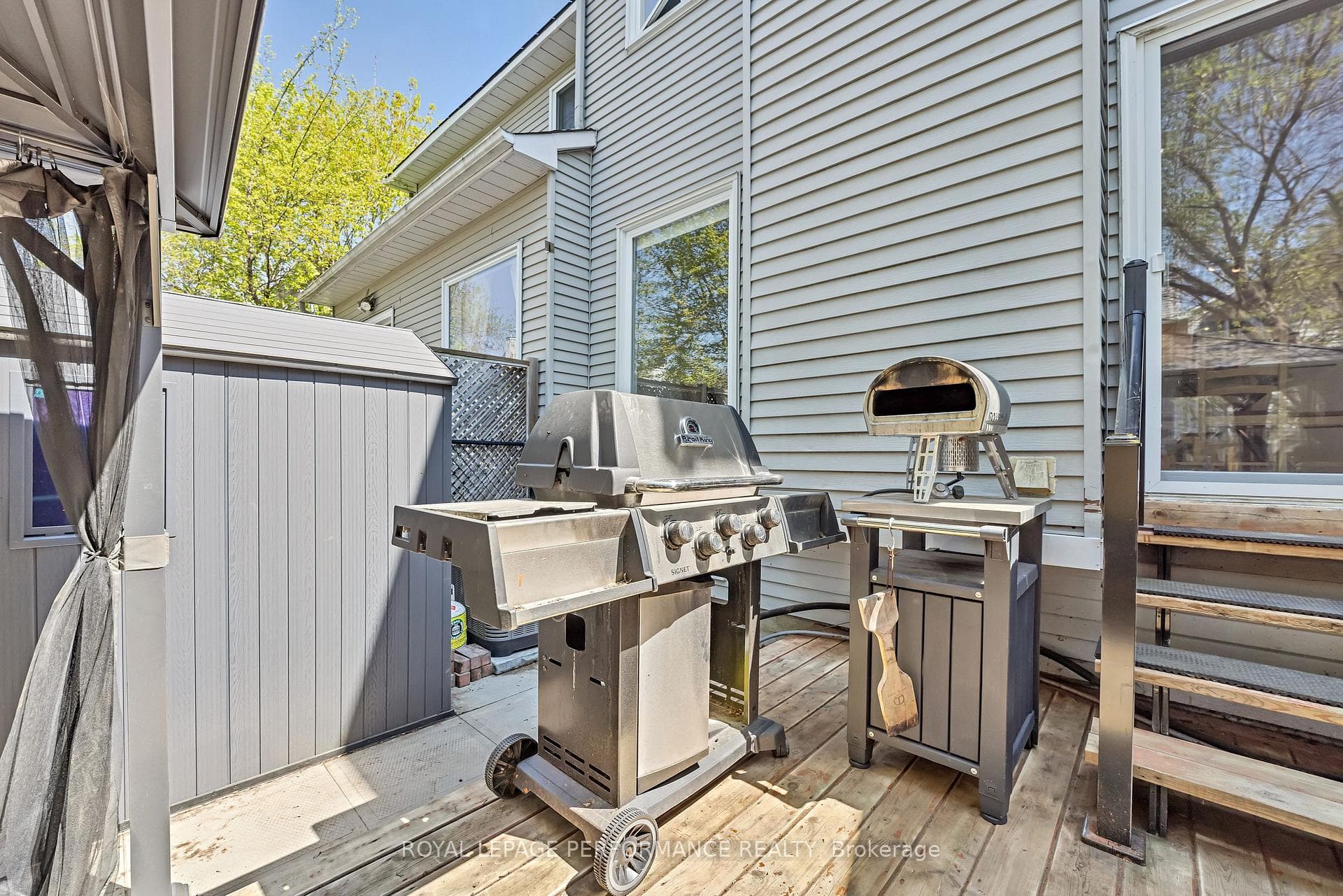 1590 Briarfield Crescent photo 32