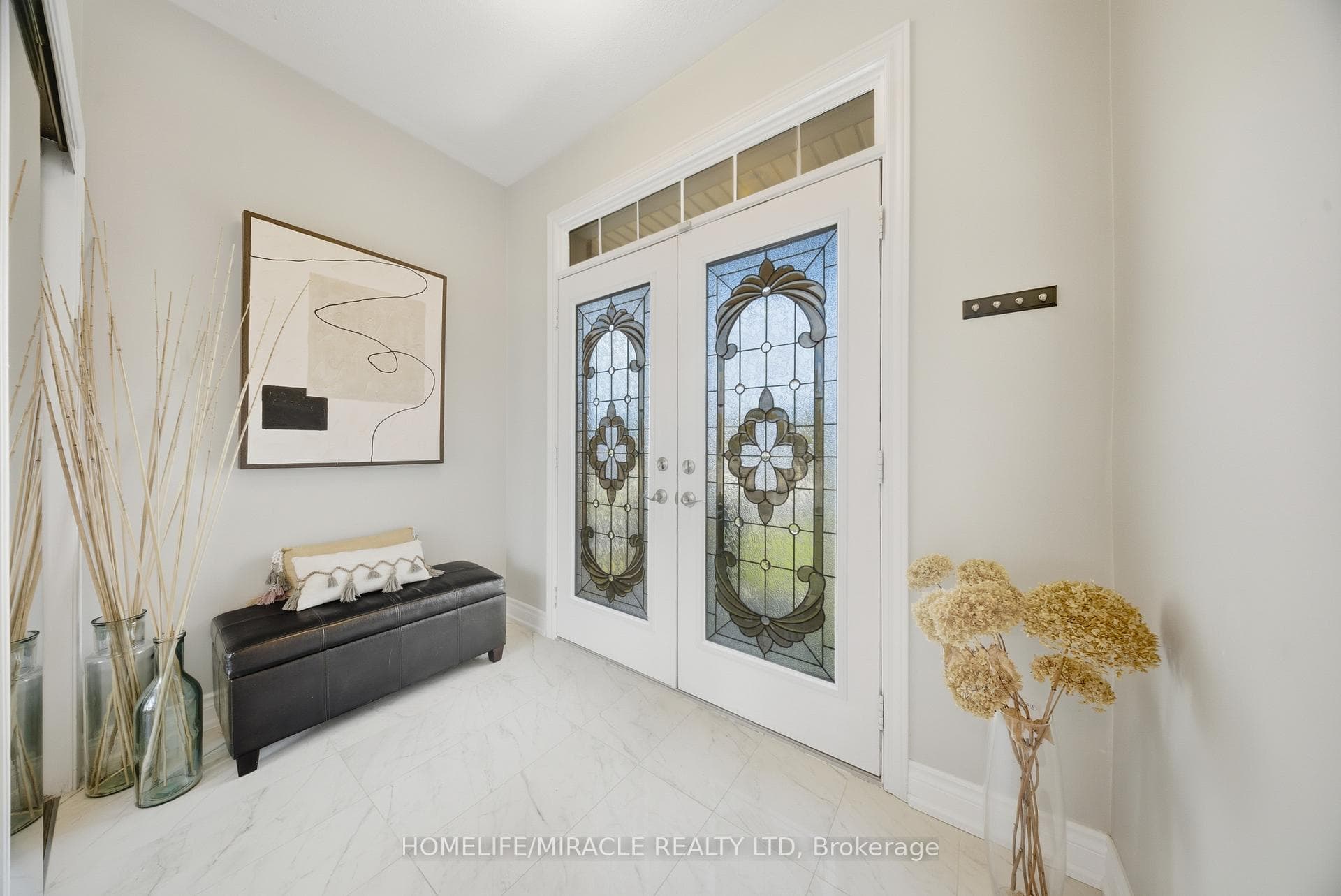 8 Summerberry Way photo 4