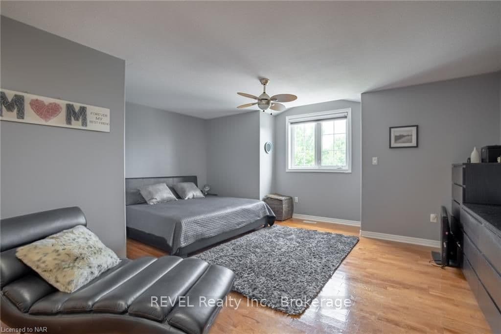Plenty of room for a king size bed and other large