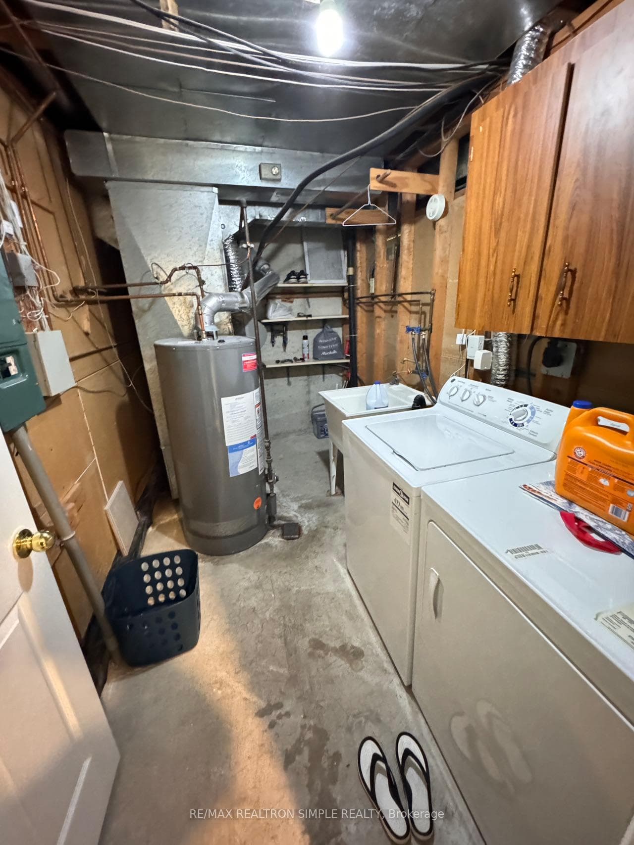 197 Tamarack Drive photo 10