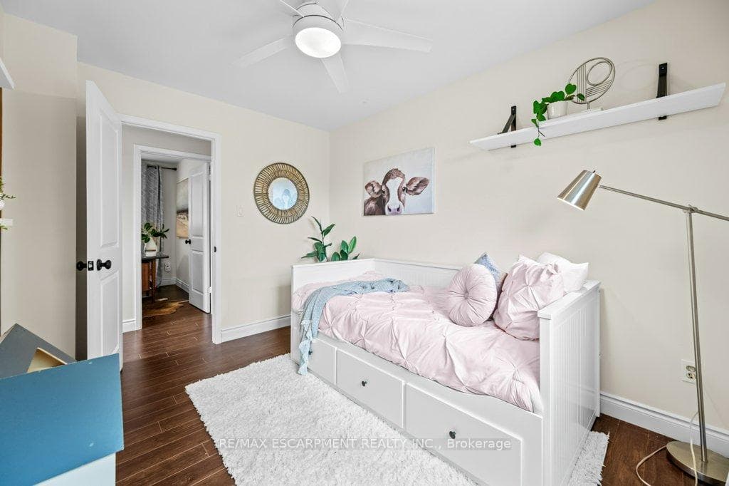2196 Fairchild Boulevard photo 24