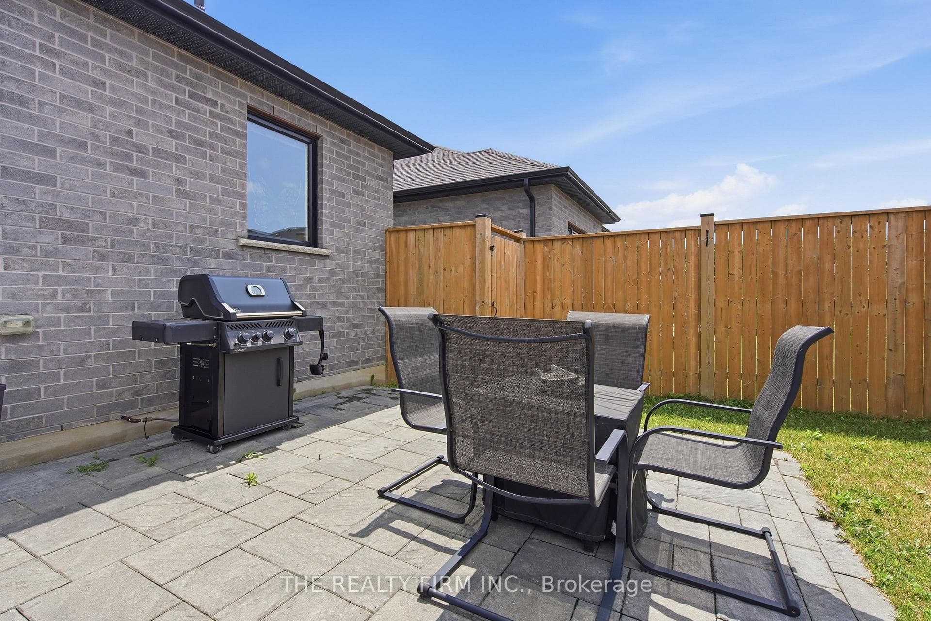 383 Daventry Way Unit 8 photo 48