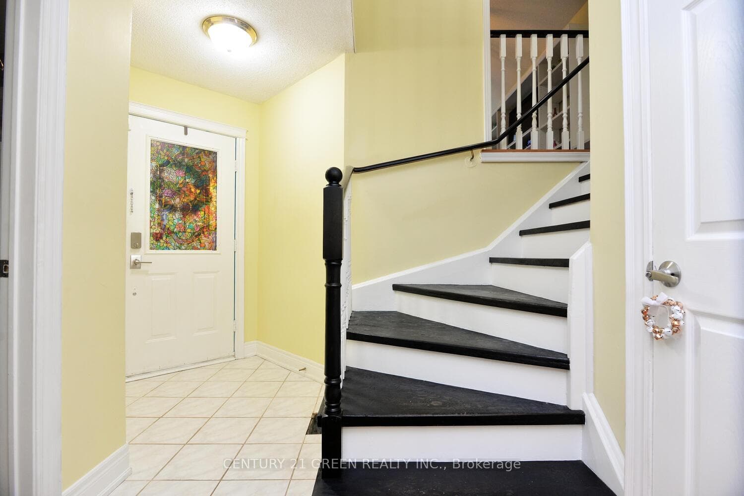 45 Sunley Crescent photo 3
