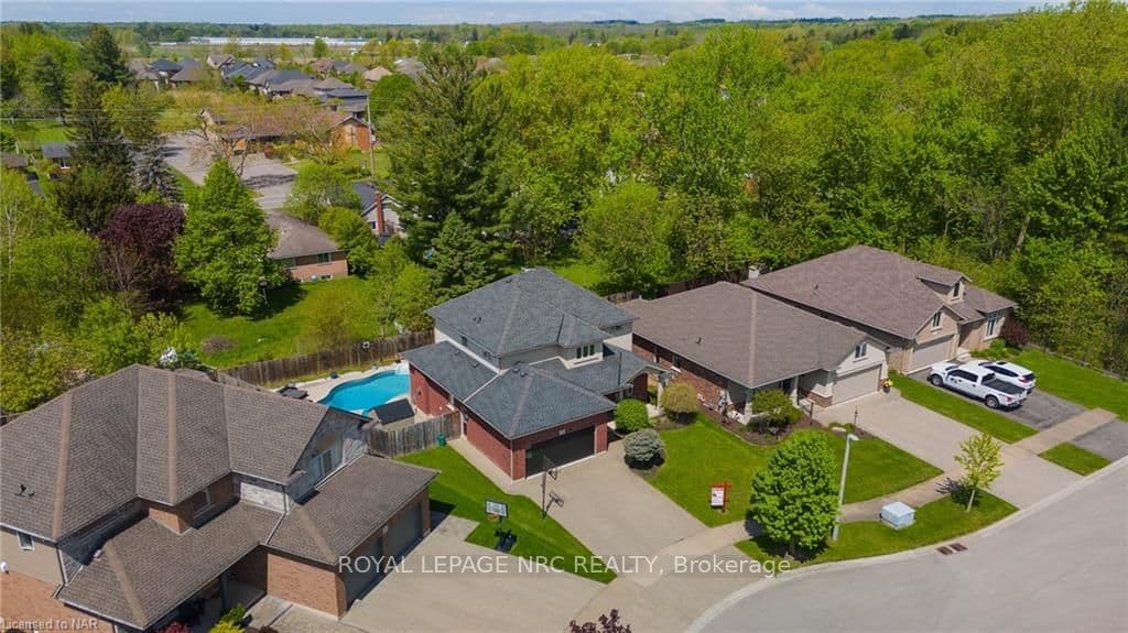 81 MICHAEL Drive photo 2