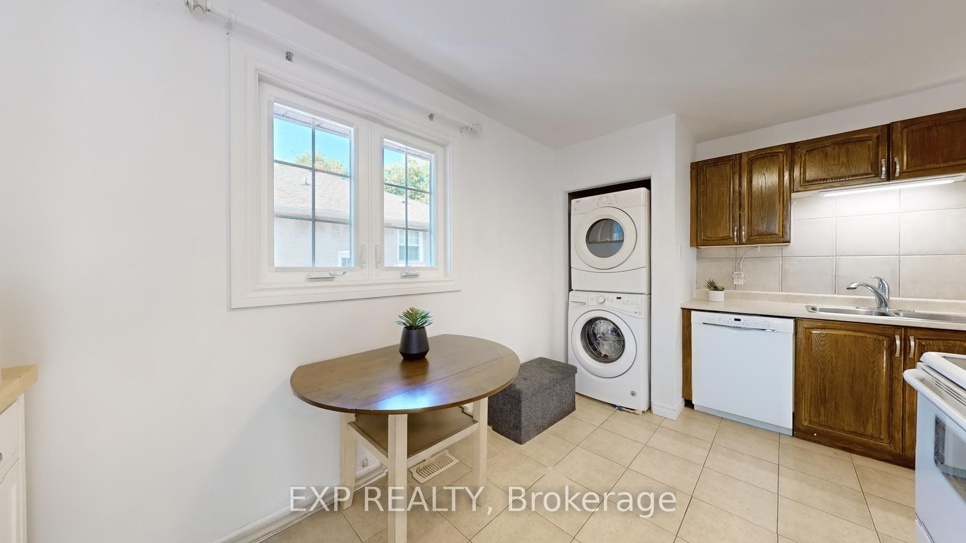 5 Walter Avenue photo 12