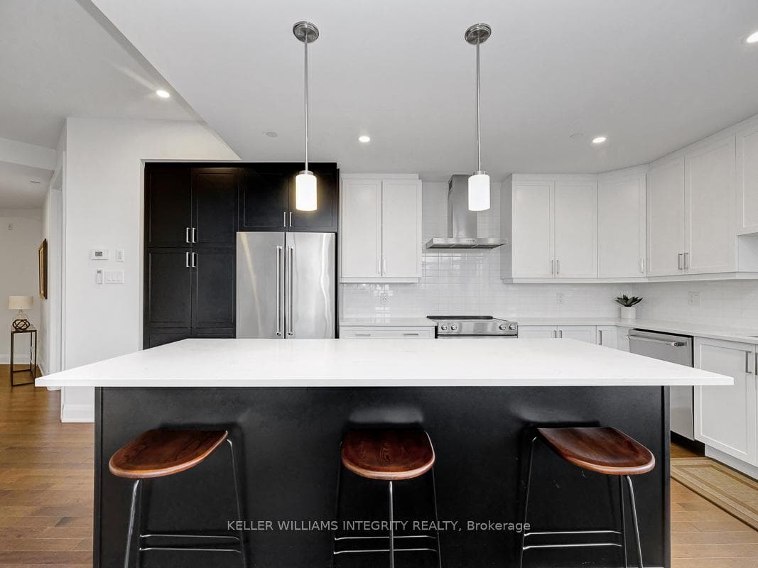 110 Cortile Private N/A Unit 404 photo 17
