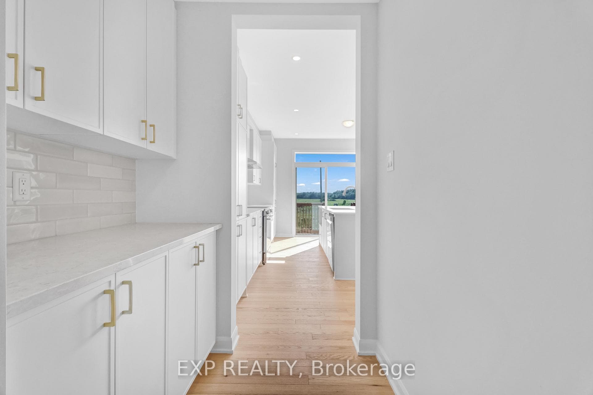 626 Inver Lane photo 10