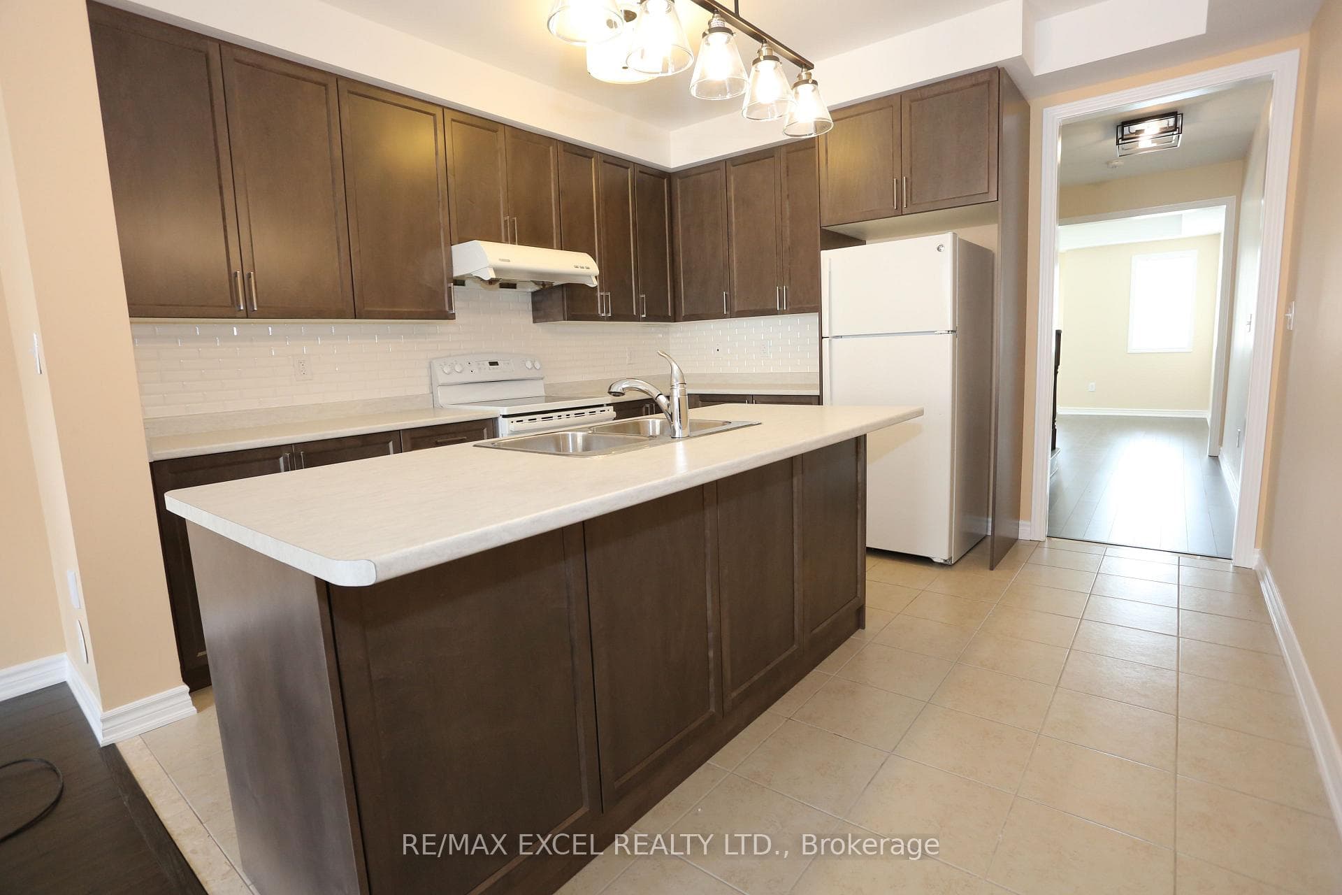 4582 16th Avenue photo 10