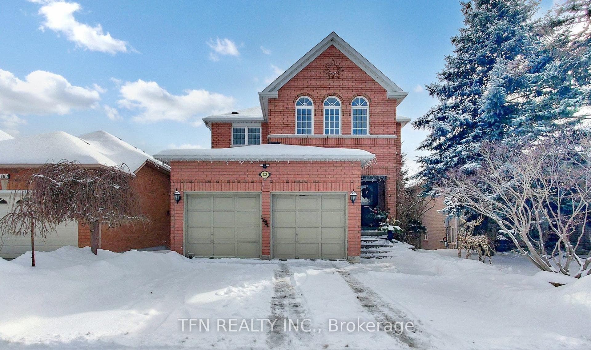 189 Humberland Drive photo 1