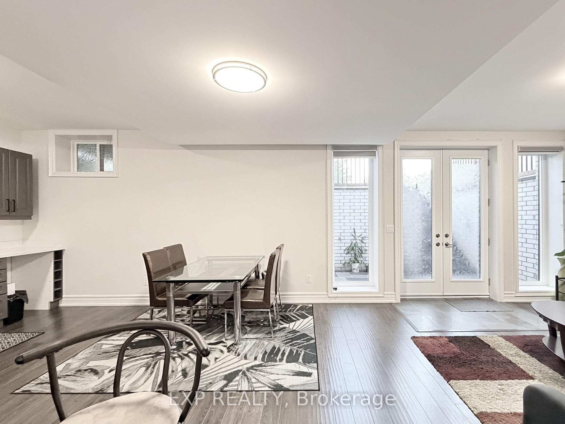 1606 Sandhurst Crescent Unit Lower photo 33