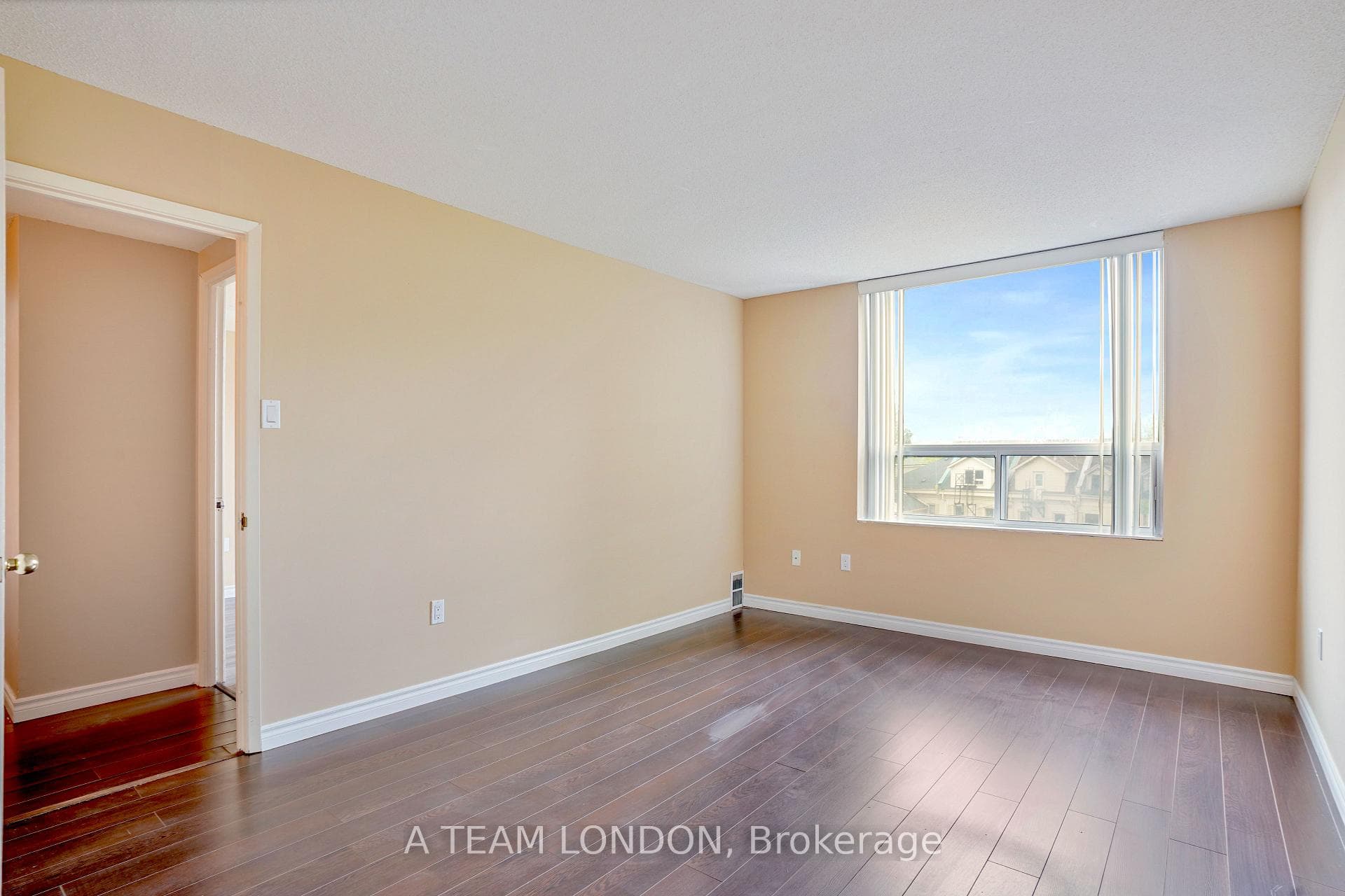 155 Kent Street Unit 407 photo 19