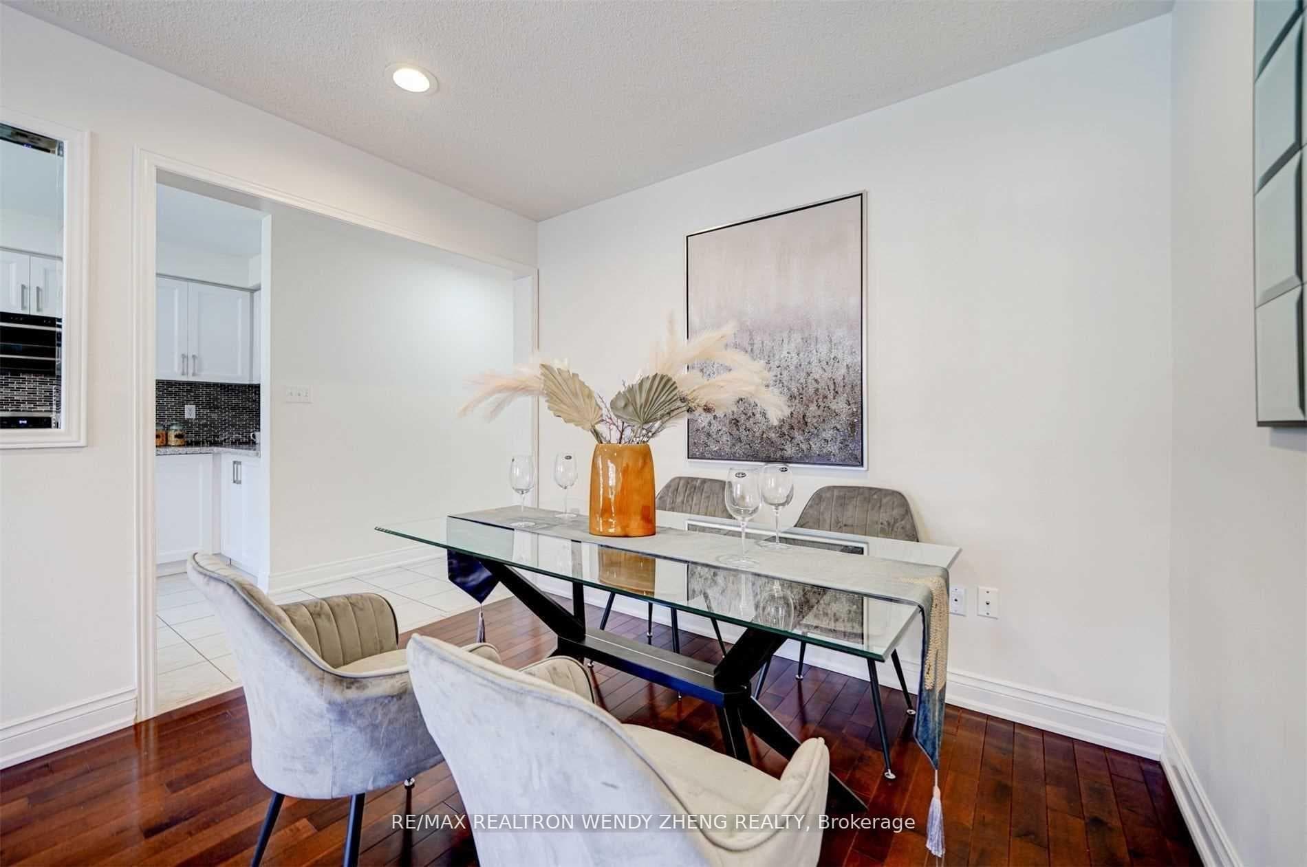 60 Warren Bradley Street photo 6