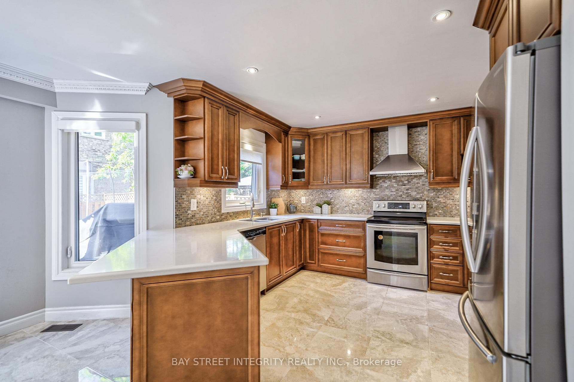 255 Callaghan Crescent photo 12