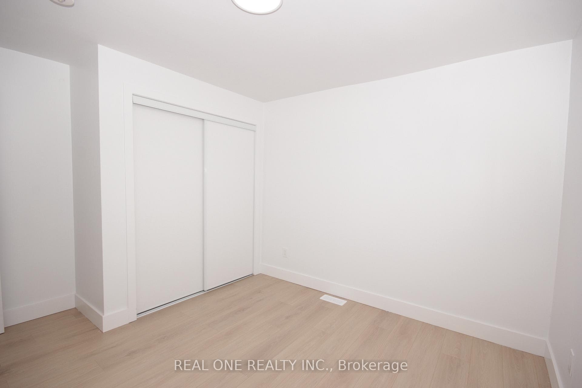 1162 Nelson Street Unit Main photo 9