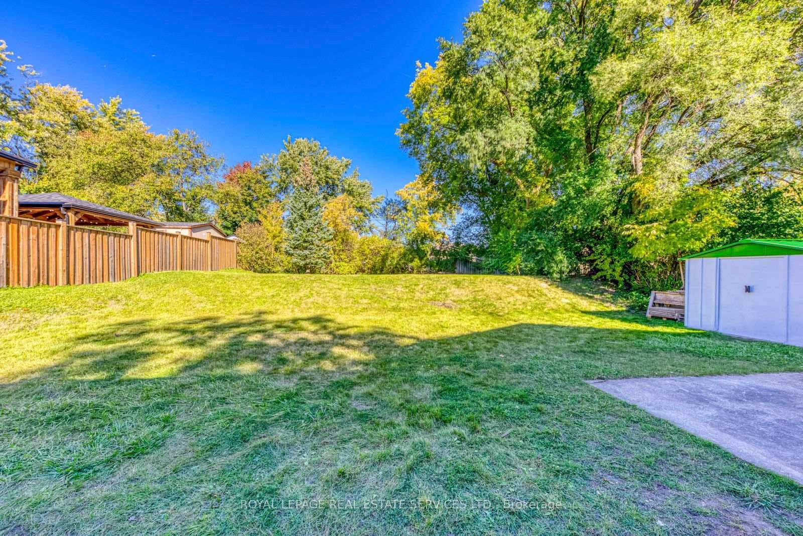 27 Theodore Drive photo 26