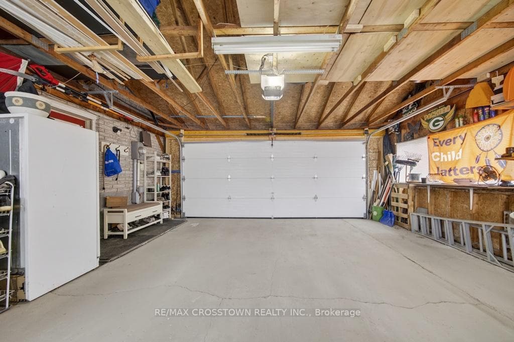 Oversized garage
