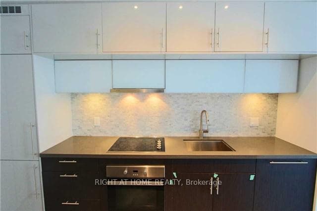 8 Mercer Street Unit 1903 photo 6