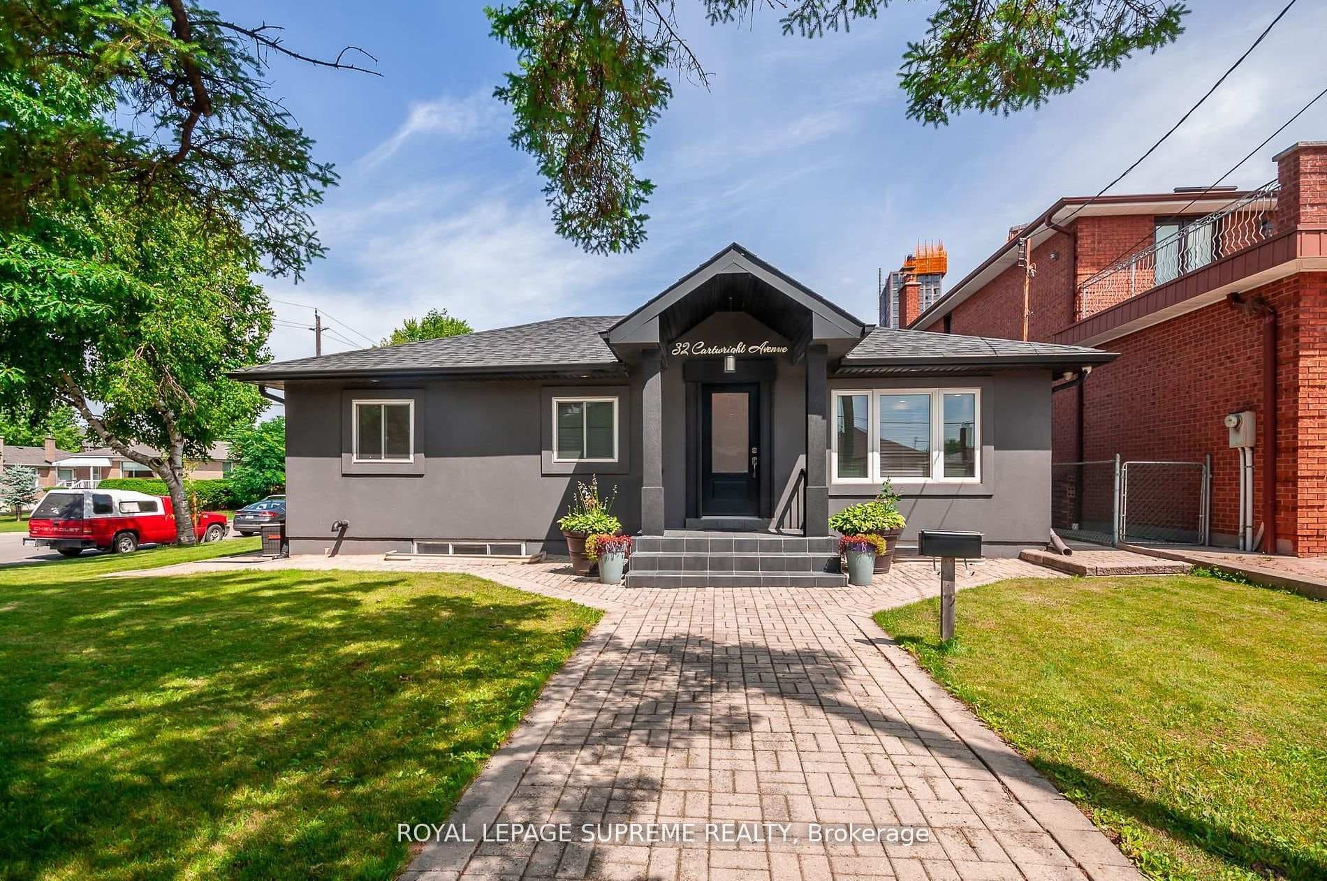 32 Cartwright Avenue photo 1