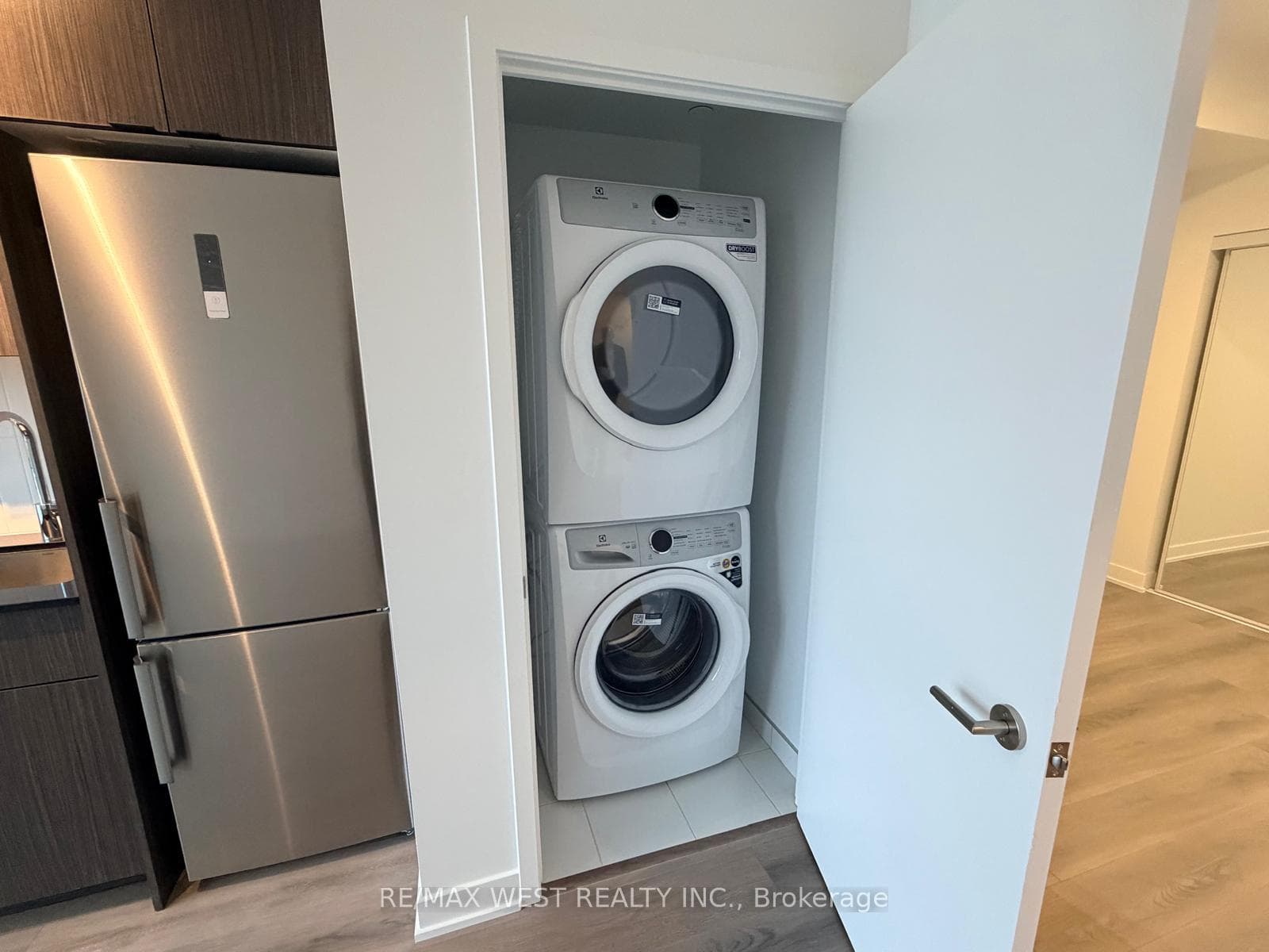 1660 Bloor Street Unit 606 photo 19