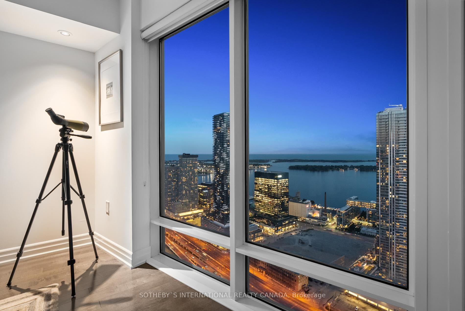 8 The Esplanade N/A Unit 5302 photo 7
