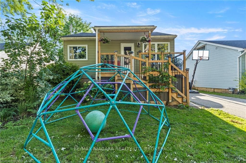 29 LONGFELLOW Avenue photo 1