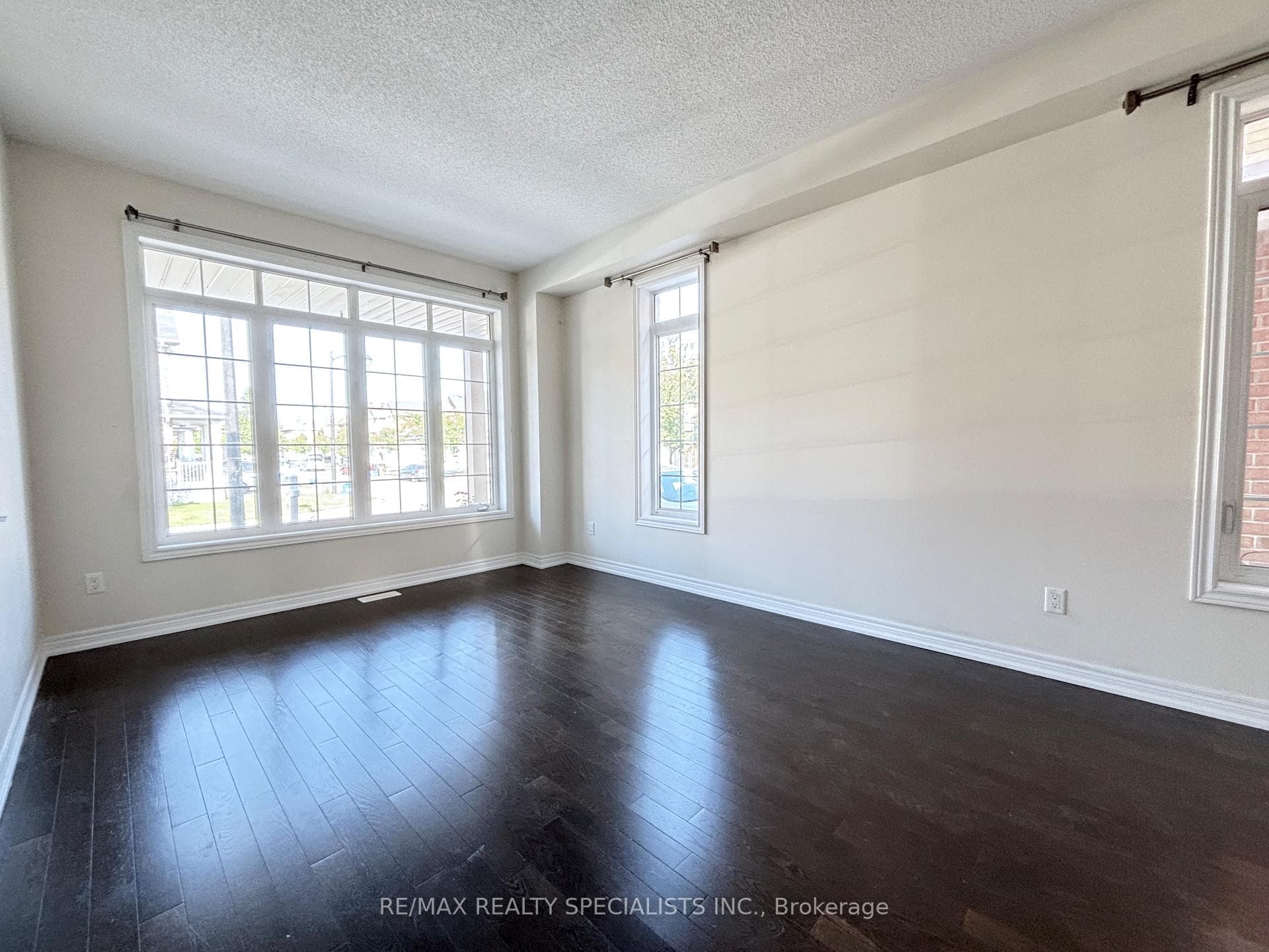 404 Mcgibbon Drive photo 7
