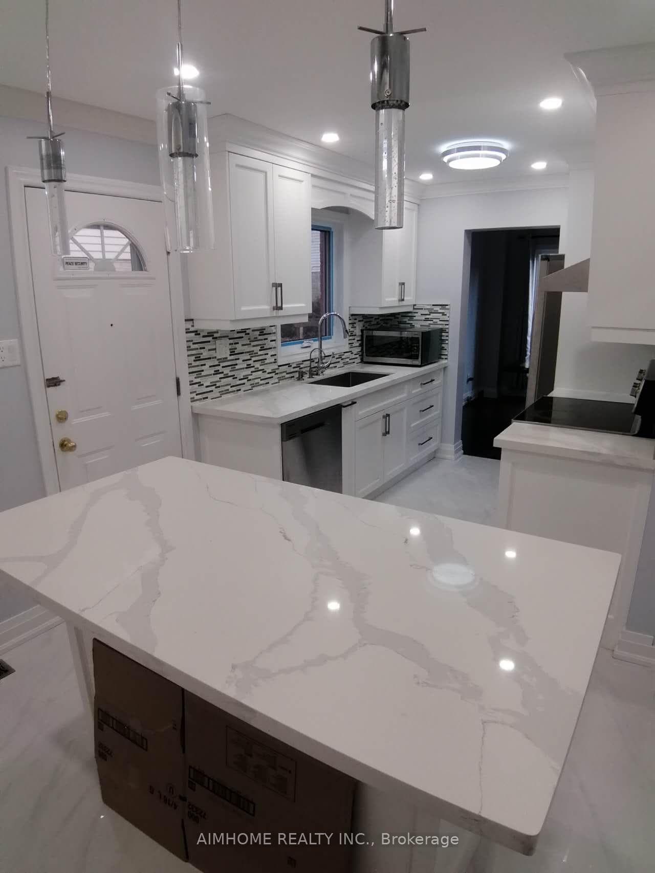 58 Plumbrook Crescent photo 8