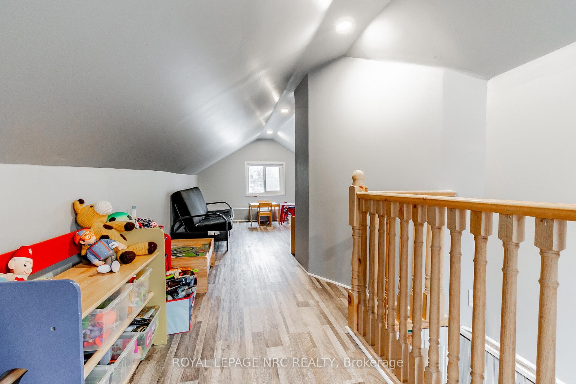 426 Ross Avenue photo 25