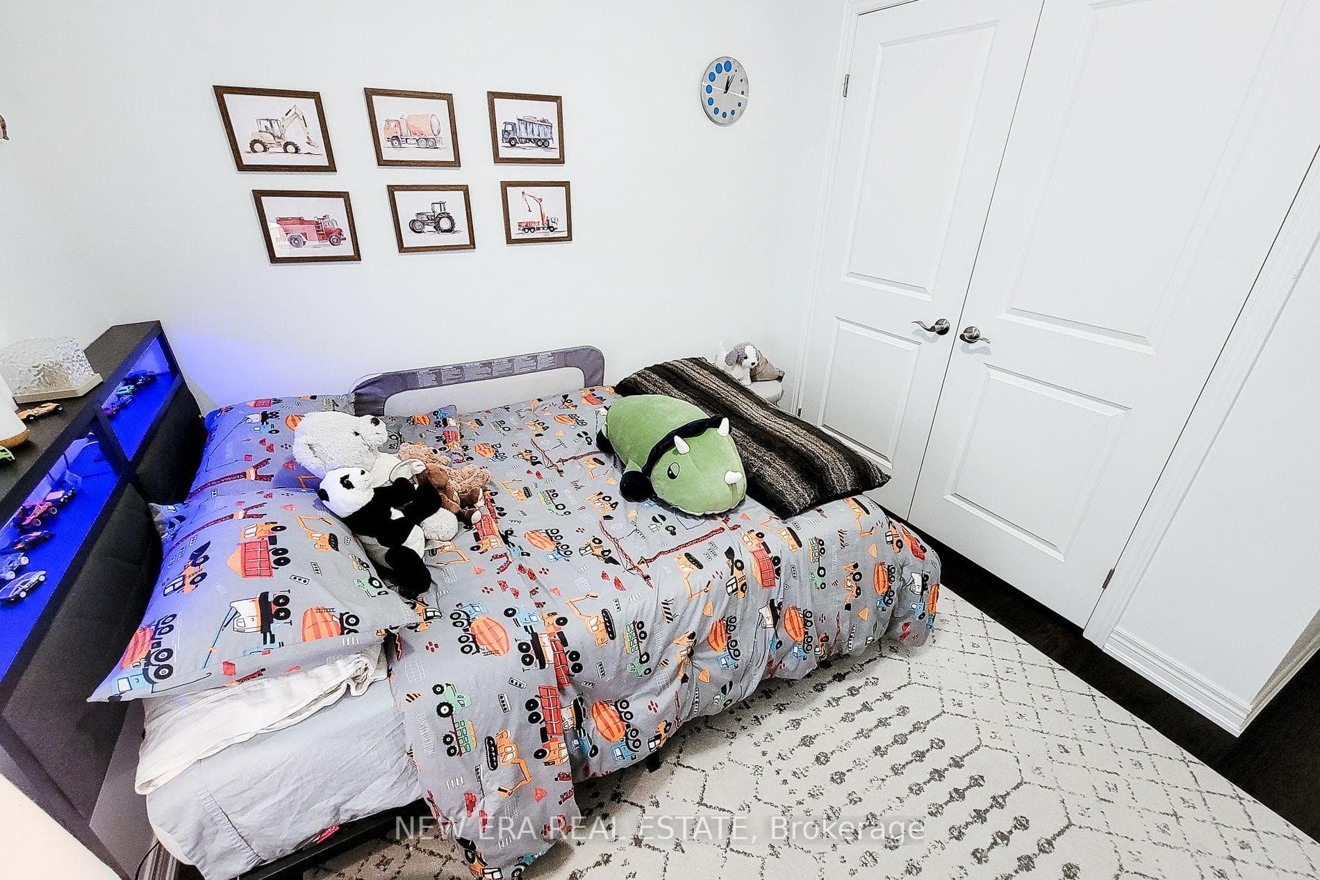 4297 East Avenue Unit 10 photo 33