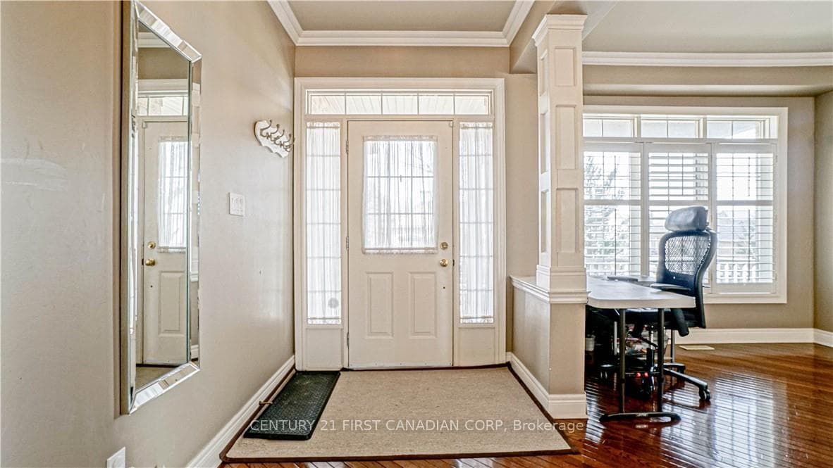 322 Chambers Place photo 4