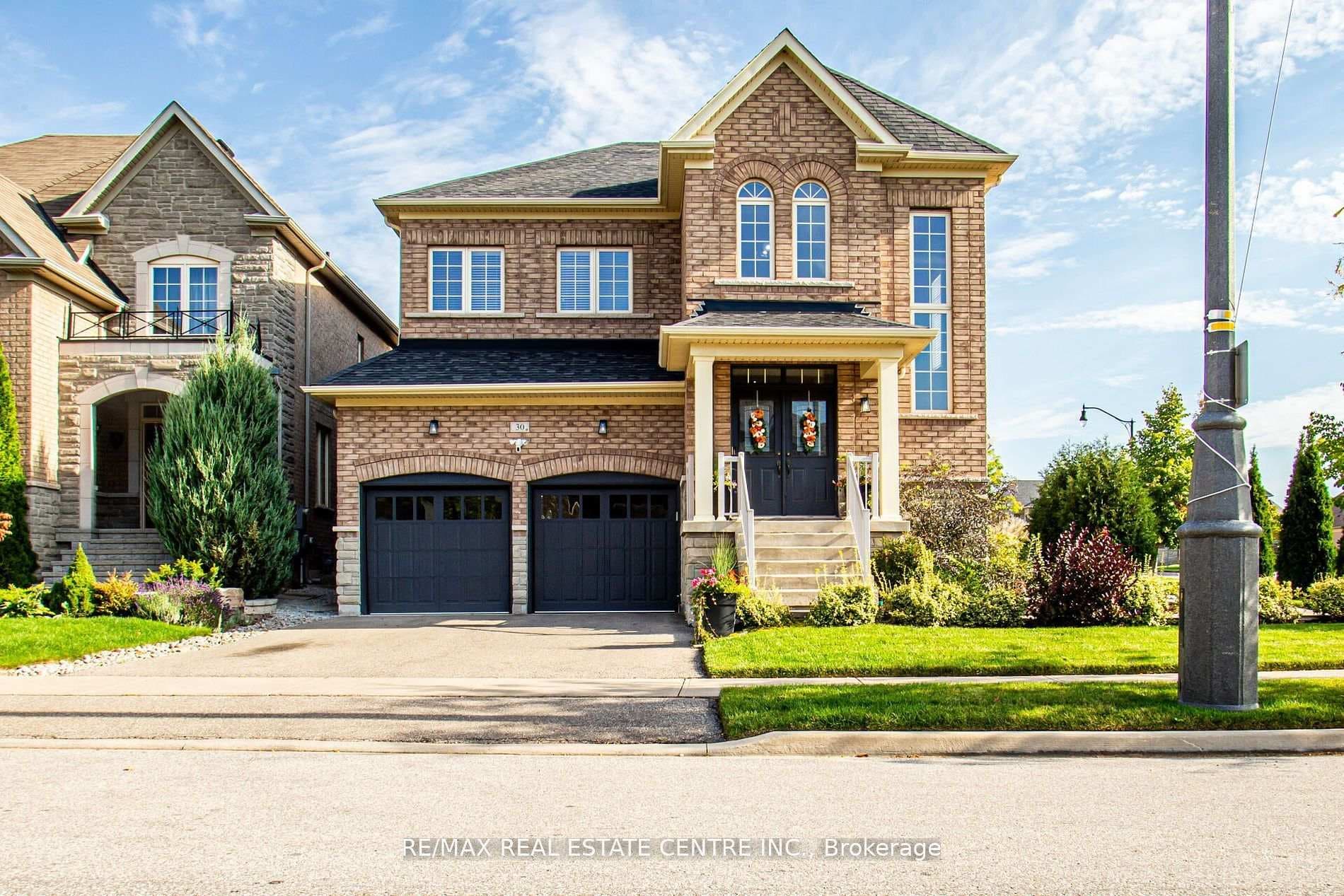30 Deanston Court photo 1