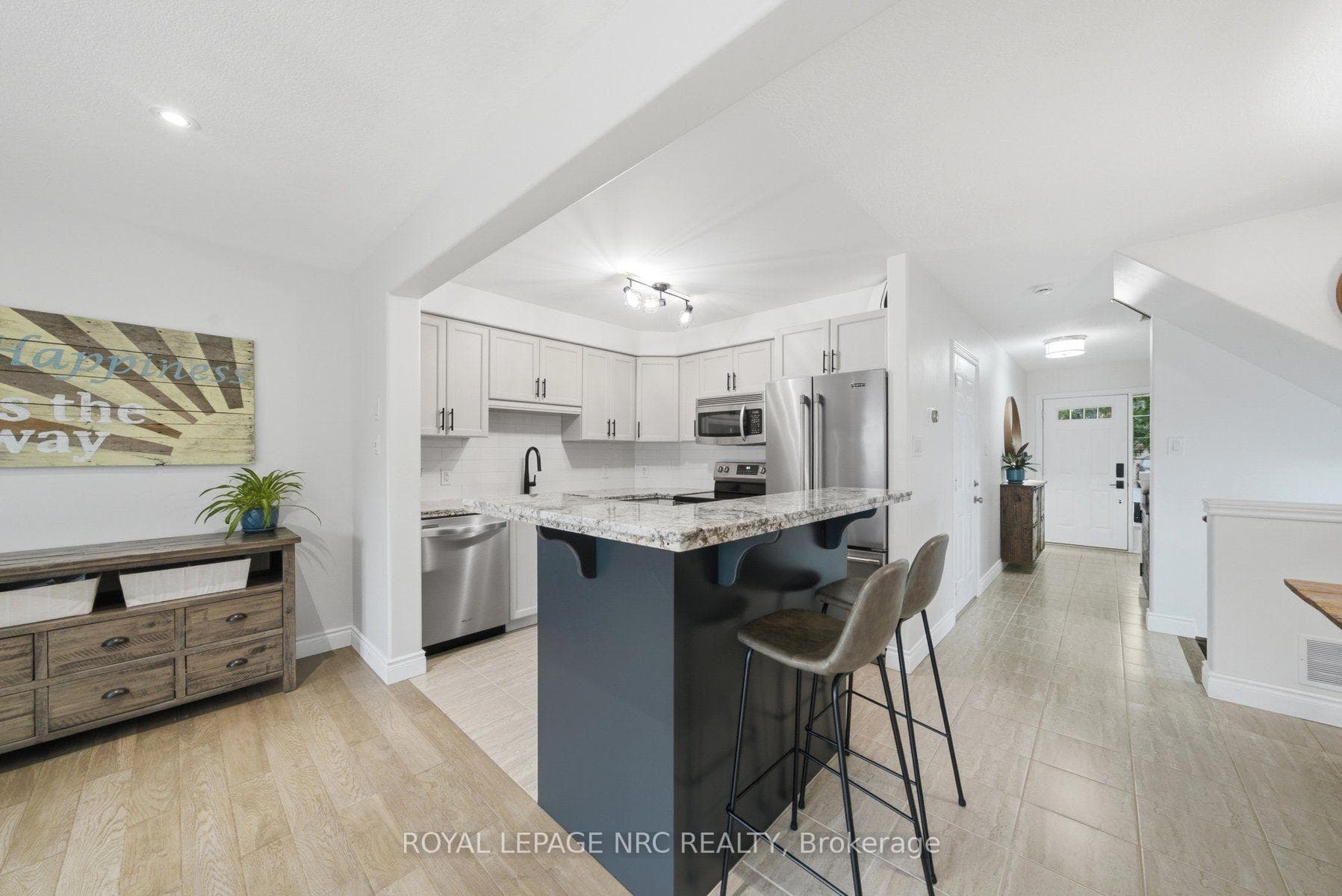 4873 Adam Court photo 10
