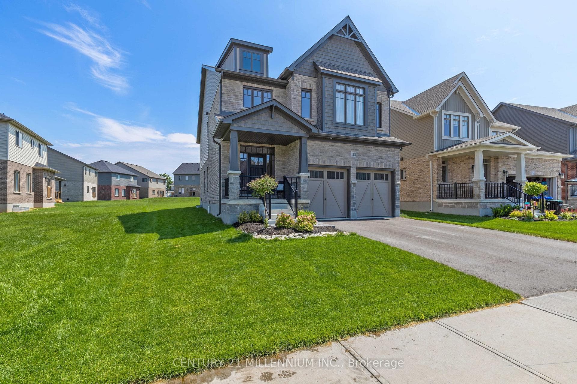 135 Plewes Drive photo 3