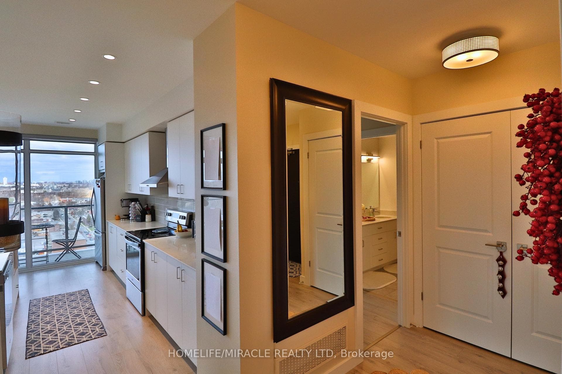 15 Glebe Street Unit 1502 photo 35