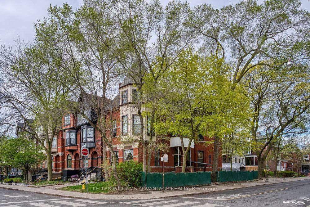 43 Dewson Street photo 1