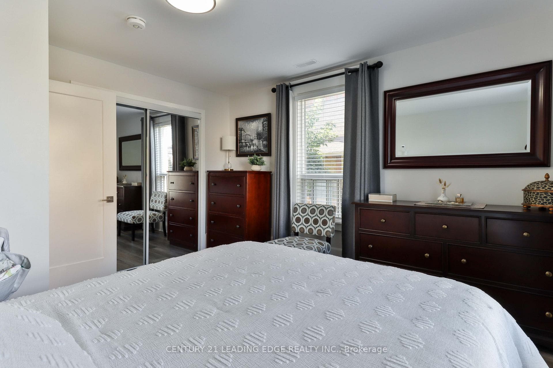 Size Bedroom