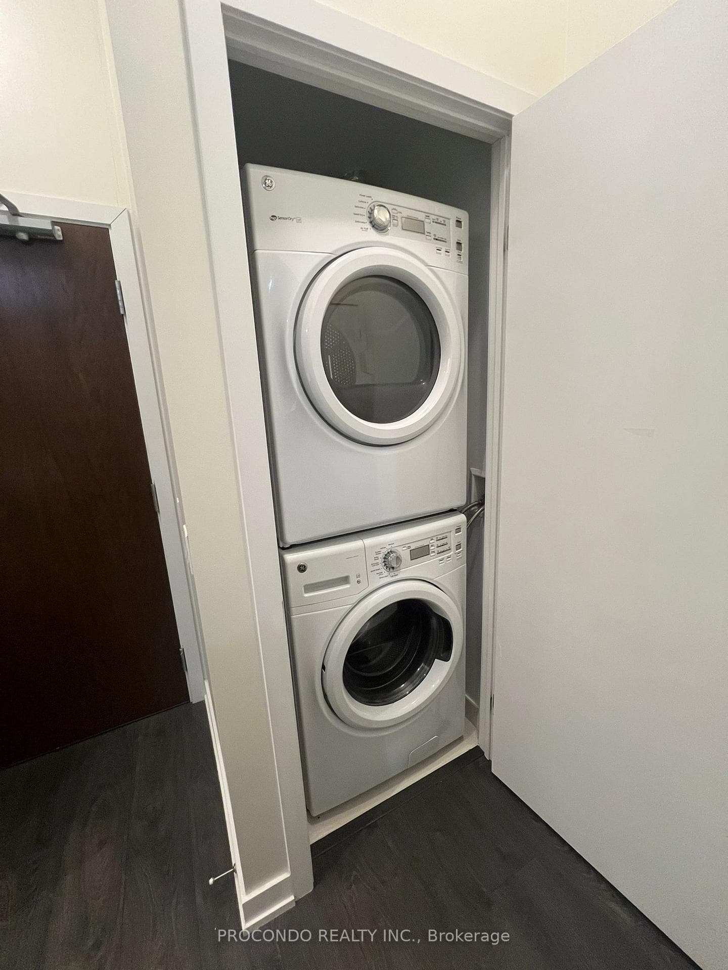38 Iannuzzi Street Unit 109 photo 13