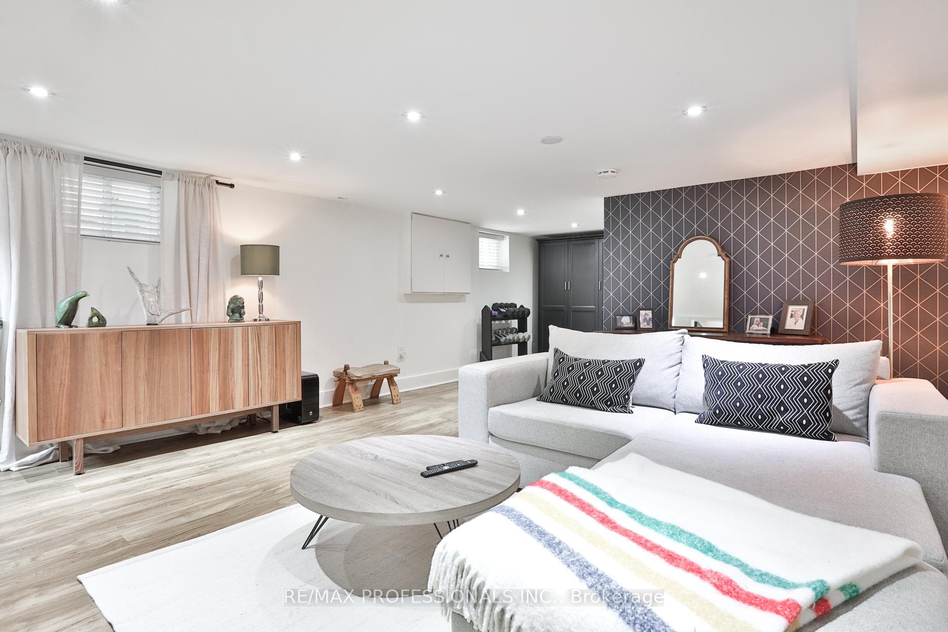 104 Ardagh Street photo 30
