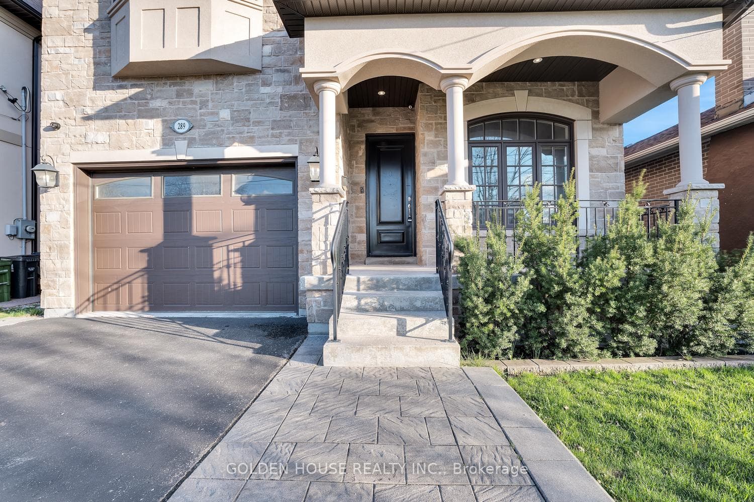 289 Pleasant Avenue photo 2