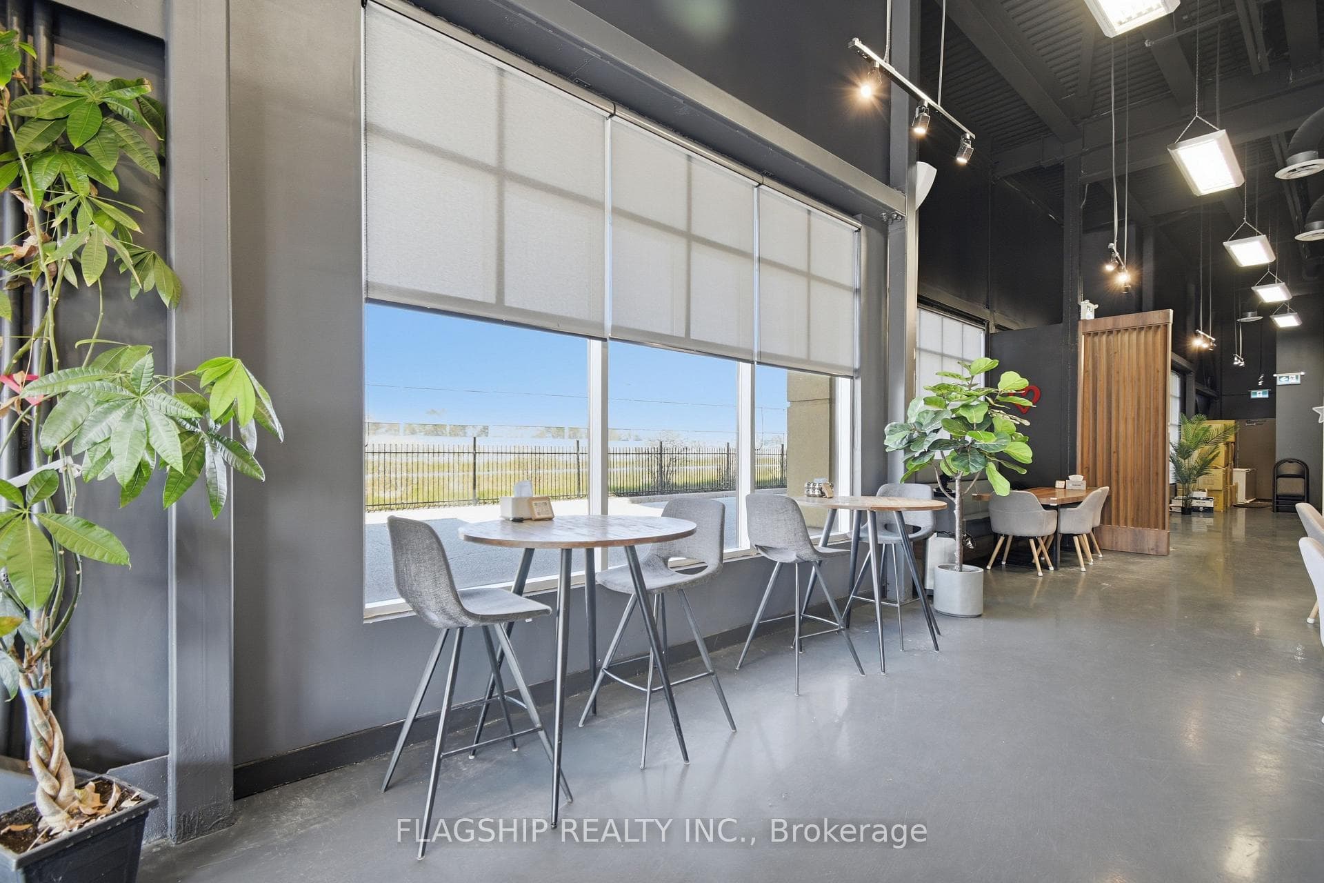 1555 Talbot Road Unit 110 photo 12